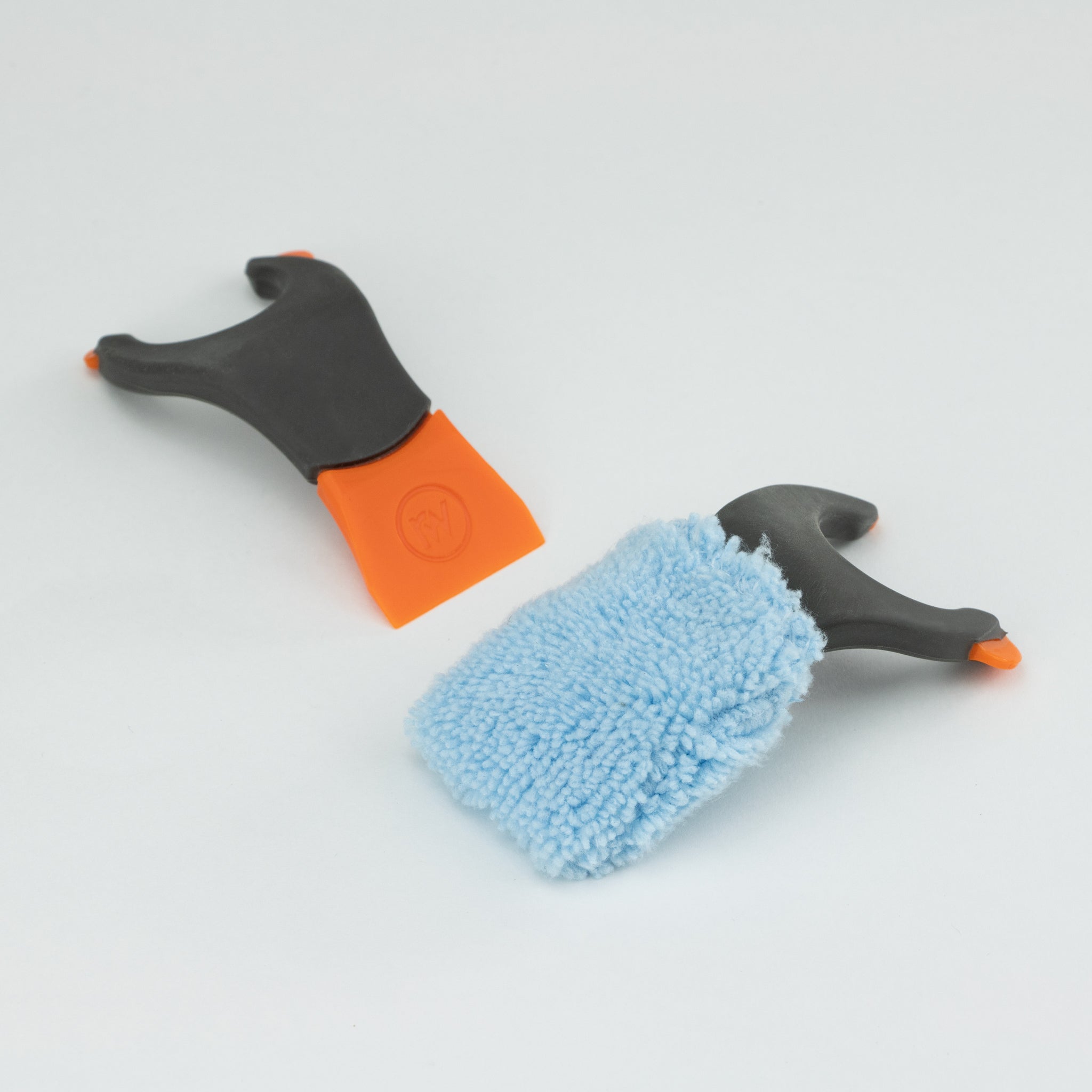 Roamwild 3-Pack Cleaning Scraper Tool: Lifesaver for Sticky Residues & Tight Corners