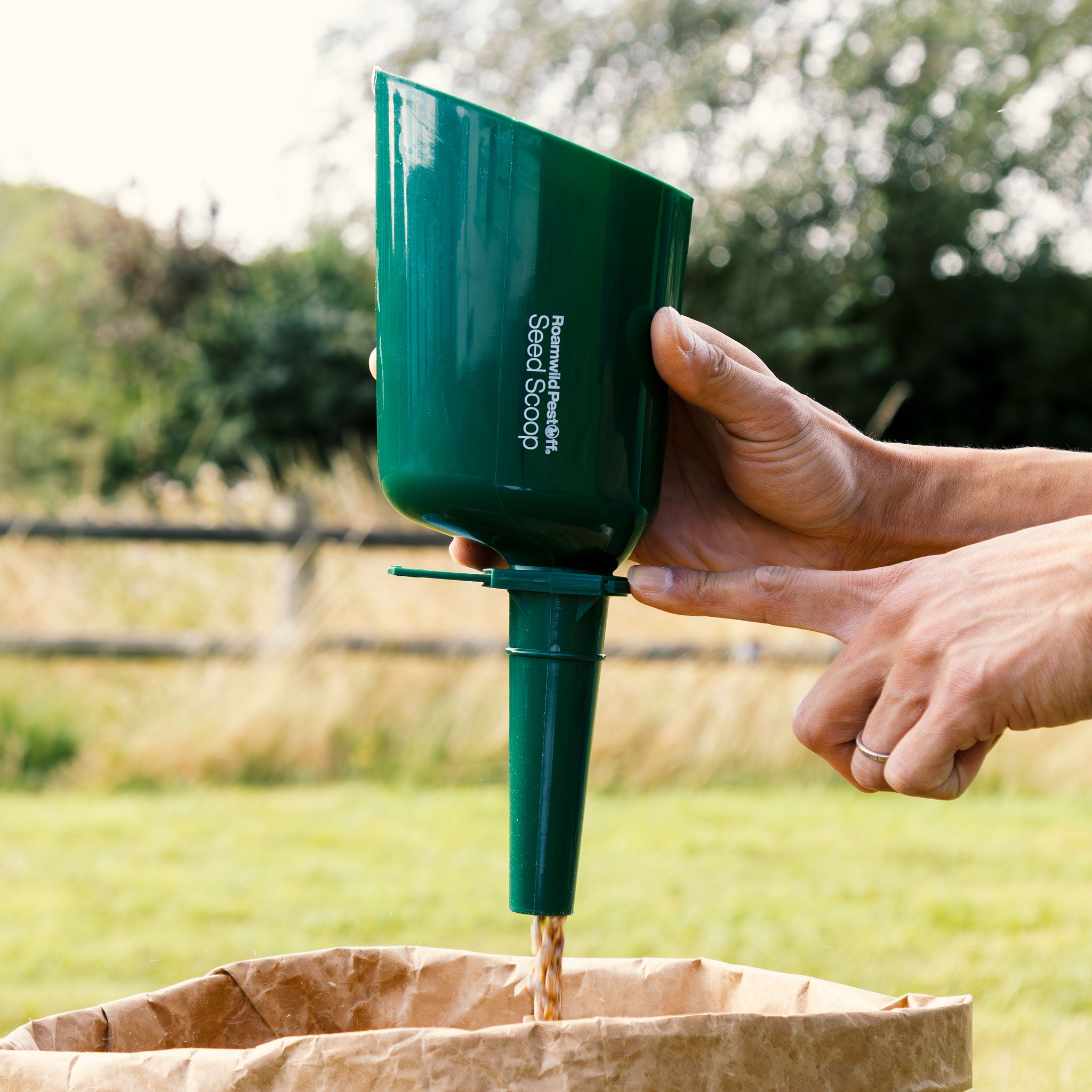 Automatic Bird Seed Scoop